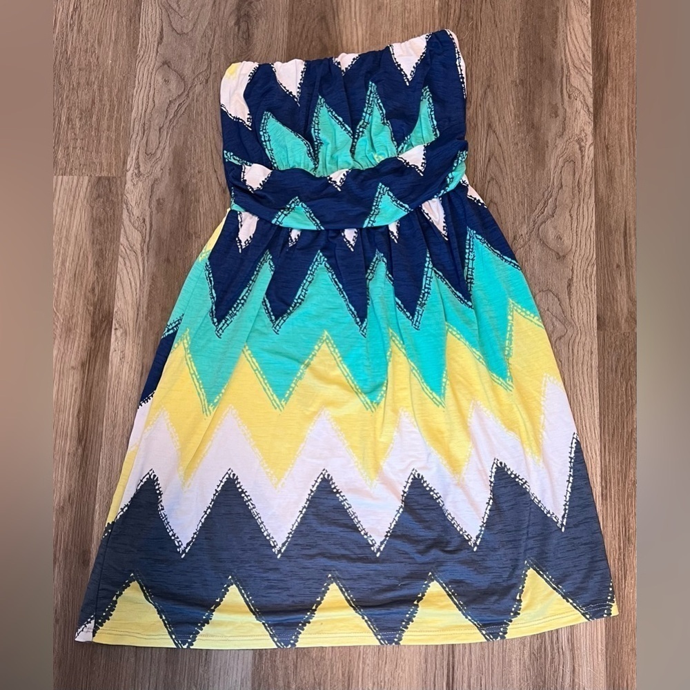 Women's Strapless Chevron Multi-Colored Dress